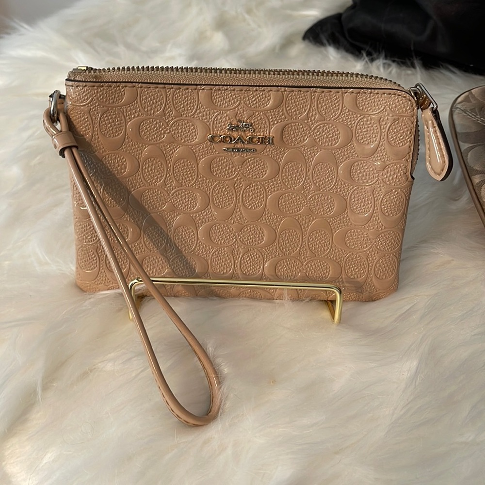 EUC Coach C Embossed Wristlet